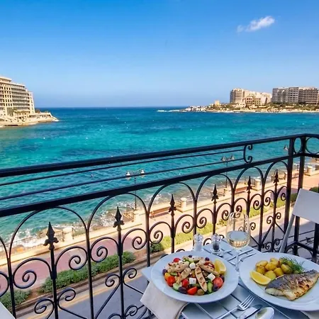 Morina Court Seafront At Spinola Bay 公寓