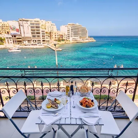 公寓 Morina Court Seafront At Spinola Bay *